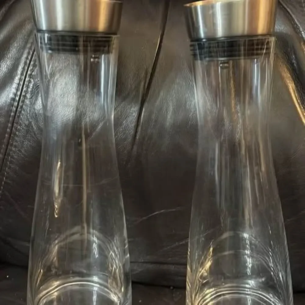 Set of 2 Glass Carafes with Stainless Steel Lids